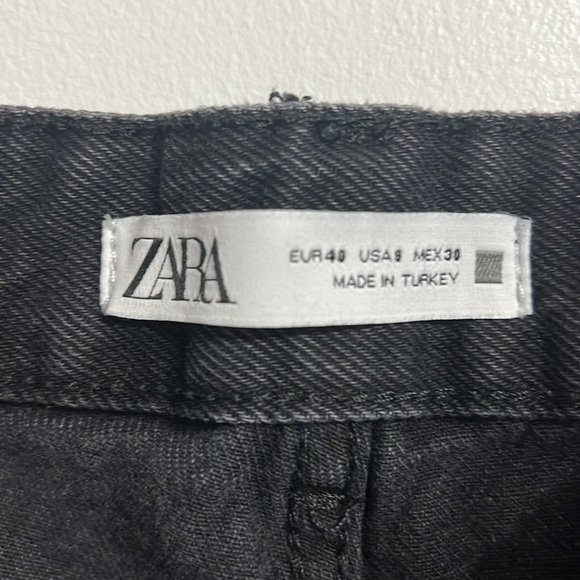 ZARA stone washed black/Grey mid rise straight distressed jeans Sz 8 barely worn - Picture 8 of 8